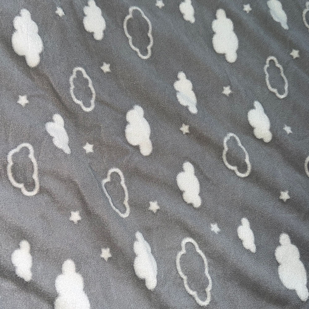 Super Soft Crib Sheet - Picture 2 of 4